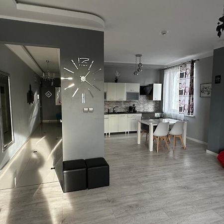 Apartamenty Sofija Deluxe Centrum Zielona Gora  Ngoại thất bức ảnh