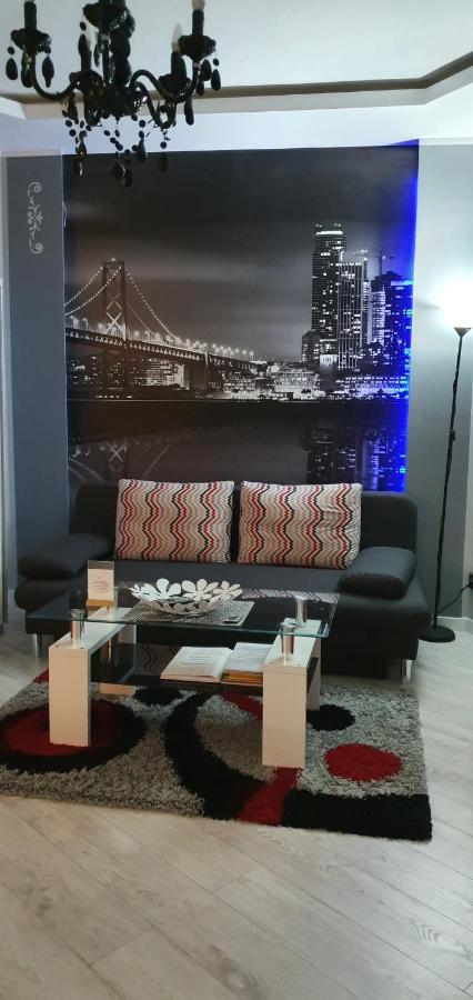 Apartamenty Sofija Deluxe Centrum Zielona Gora  Ngoại thất bức ảnh