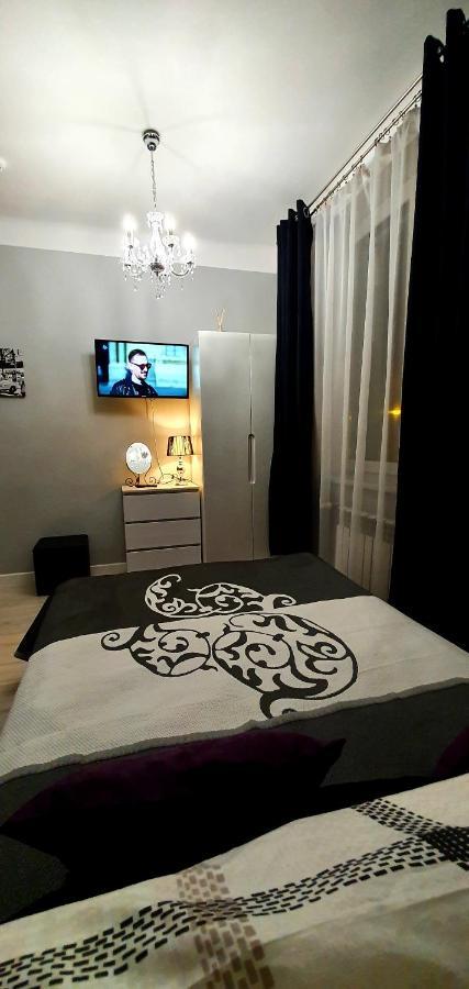 Apartamenty Sofija Deluxe Centrum Zielona Gora  Ngoại thất bức ảnh
